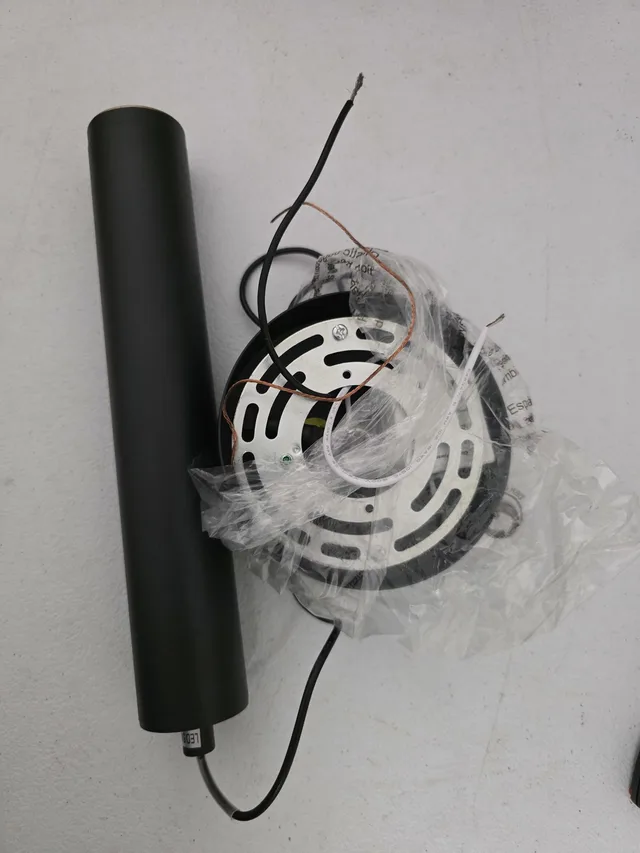 Lampara led luz amarilla